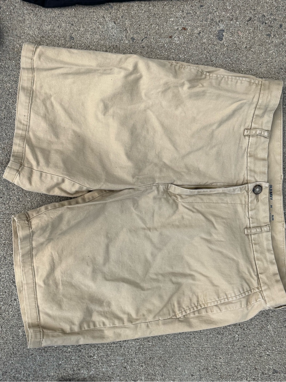 Old Navy Men's Khaki Flat-Front Chino Shorts